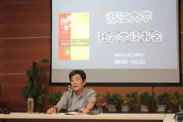 粗口辱骂微博（一条微博引发一场骂战）(4)