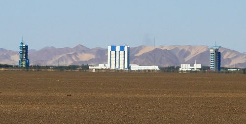 酒泉卫星发射中心为什么建在甘肃
