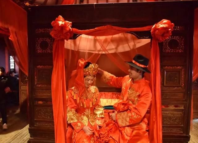 婺源县美食，婺源的什么是徽州宗祠文化的经典代表？图3