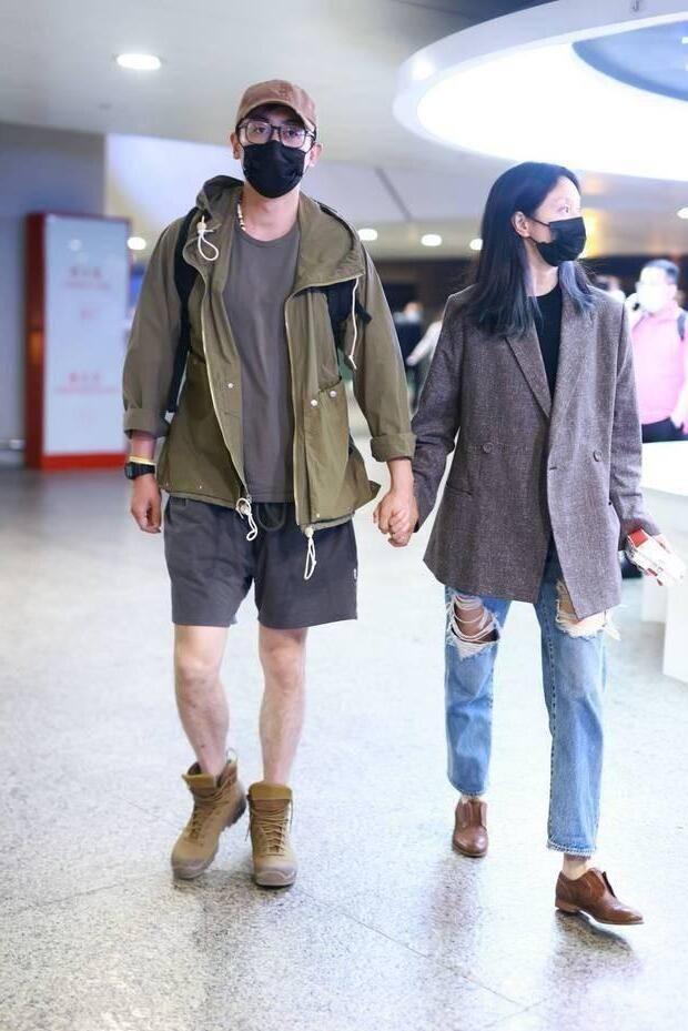 朱亚文老婆个人简介沈佳妮（朱亚文眼光真好，39岁的妻子素颜仍清纯，西装配破洞裤优雅又时髦）