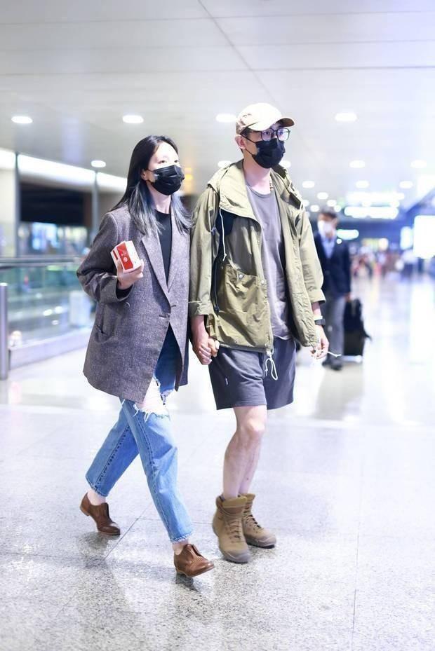朱亚文老婆个人简介沈佳妮（朱亚文眼光真好，39岁的妻子素颜仍清纯，西装配破洞裤优雅又时髦）