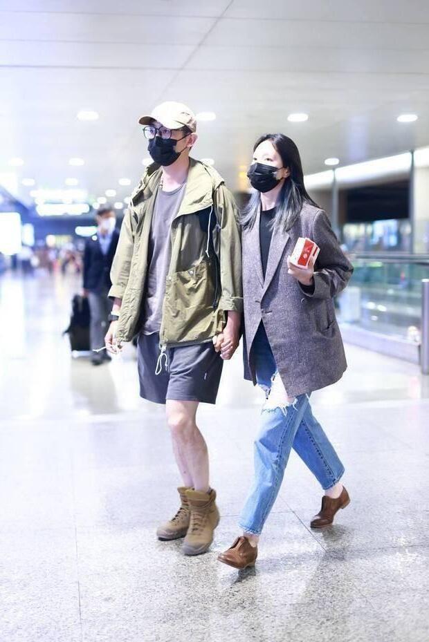 朱亚文老婆个人简介沈佳妮（朱亚文眼光真好，39岁的妻子素颜仍清纯，西装配破洞裤优雅又时髦）