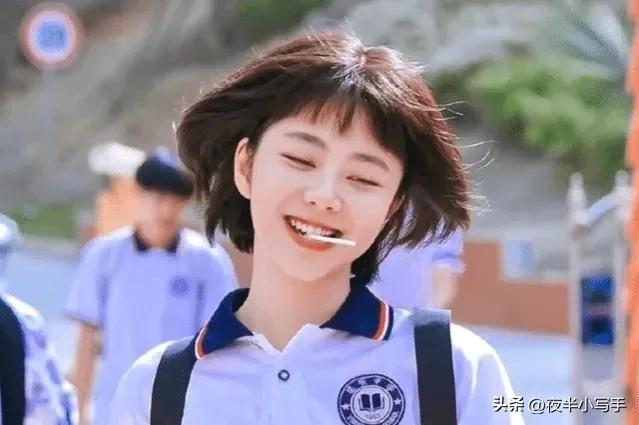 谭松韵：难得的零差评、零绯闻女演员，可甜可咸、可少女可职业！