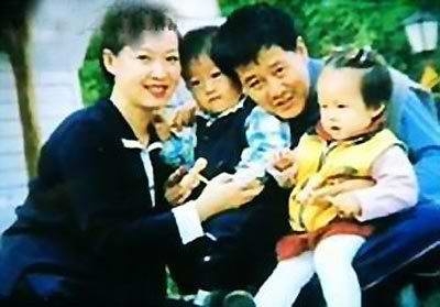 50岁小姨子于月仙去世，64岁赵本山瘫软地上，多次白发人送黑发