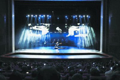 ​世界著名钢琴家马克西姆演奏会在菏举行