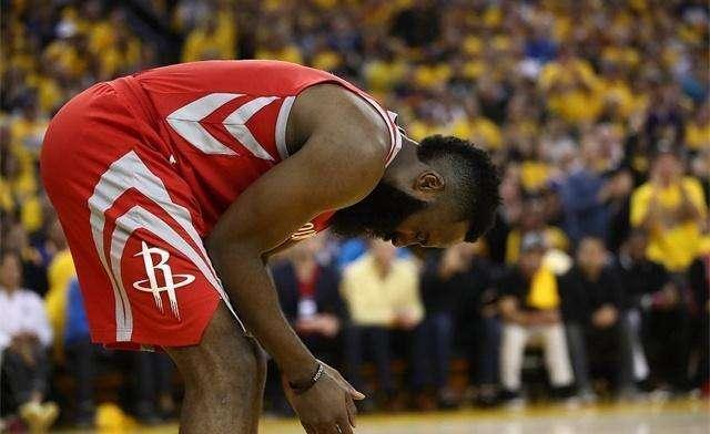NBA史上最严重的一次事故！欧文当场被吓哭，哈登为此改变打法！