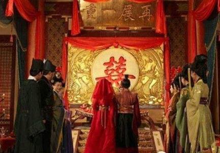 古人是如何闹洞房的？花样百出，尺度之大令人脸红心跳
