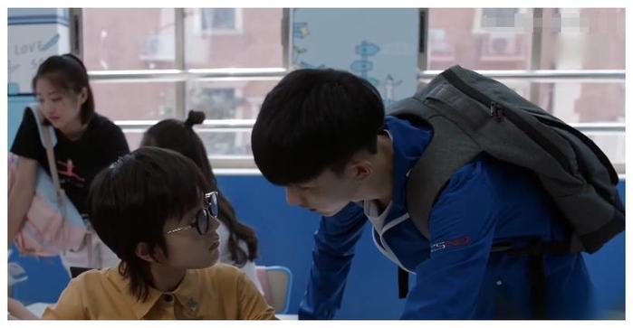 少年派：钱三一林妙妙跳《最炫民族风》，腰和屁股扭得有模有样！