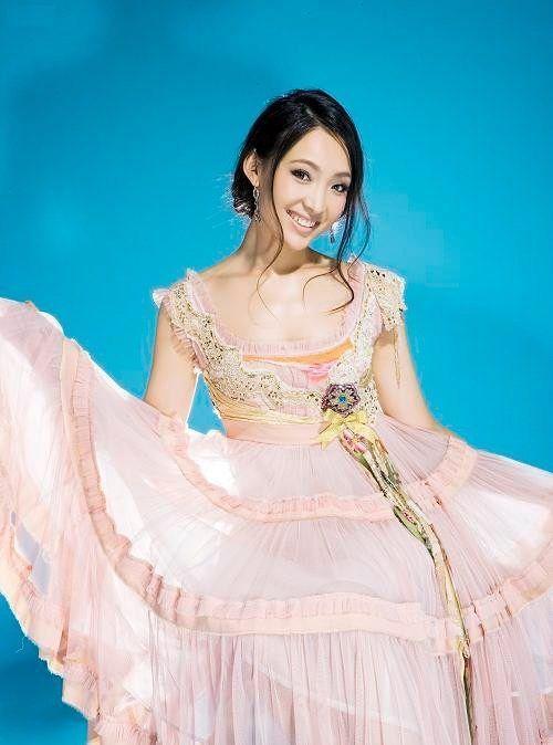 盘点娱乐圈婚内出轨的6大明星，最后一位连命都丢了