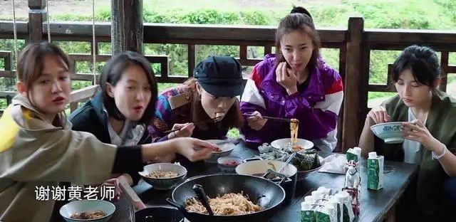她是《向往的生活》史上素颜状态最好的女嘉宾，不化妆比化妆还美