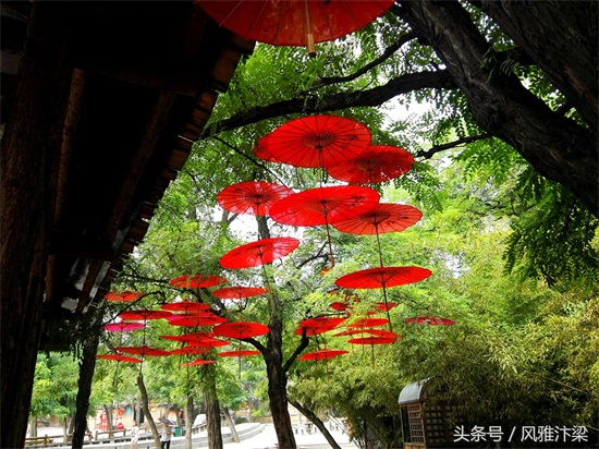 河南开封万岁山大宋武侠城，中国最具魅力武侠主题景区，宋徽宗曾赞誉此地把各地美景并包罗列，又兼胜绝