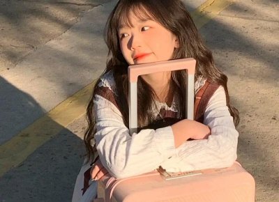 ​男生为什么爱吃女生的小兔兔（男生咬女生小兔兔头像）
