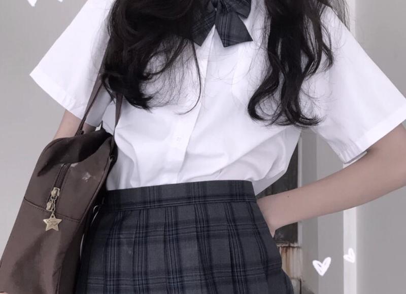 “轮奸都轮不到你”，小伙给女神发红包表白，结果被女方一顿羞辱