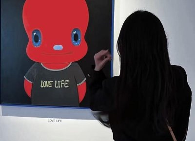 ​和女孩子断联后她不主动联系我还有必要找她吗 和女生断联后如何恢复联系