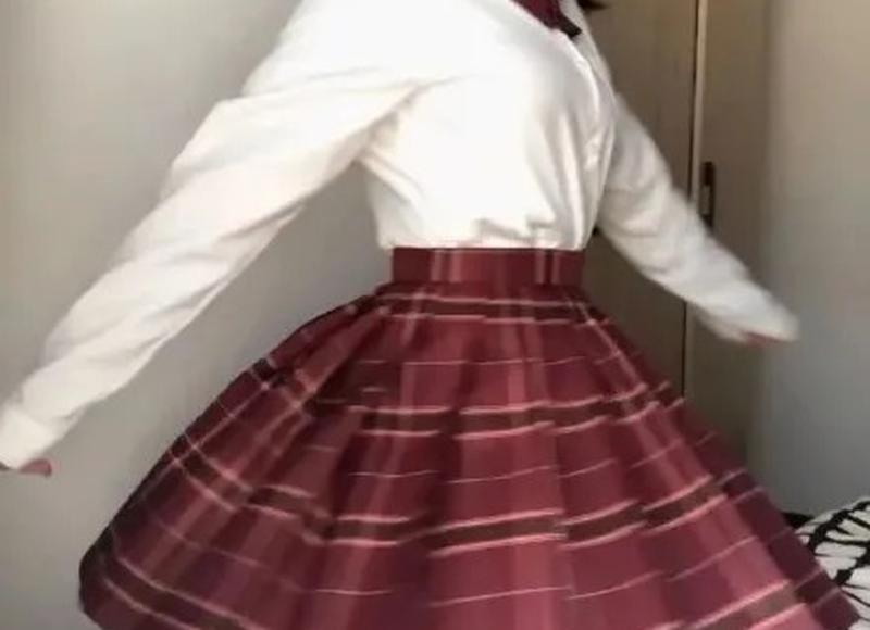 偶遇可爱少女想表白却被车撞(偶遇后怎么表白)